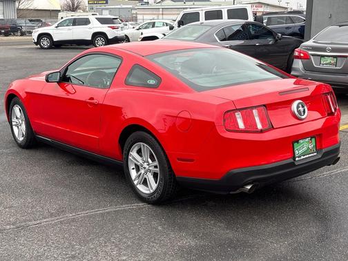 2012 Ford Mustang V6