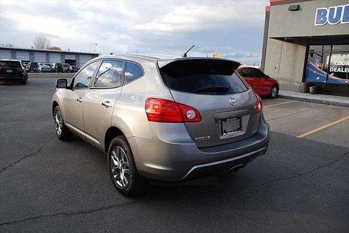 2010 Nissan Rogue Krom