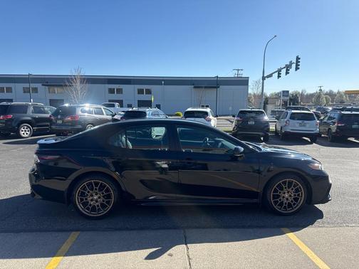 Midnight Black Metallic 2024 Toyota Camry SE