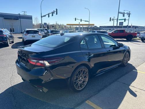 Midnight Black Metallic 2024 Toyota Camry SE