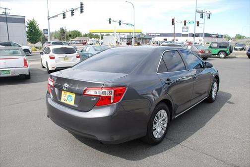 2014 Toyota Camry LE