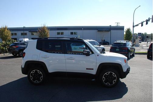 2016 Jeep Renegade Trailhawk