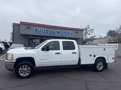 Summit White 2011 Chevrolet Silverado 3500 LT