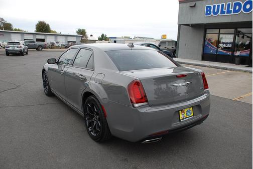 2019 Chrysler 300 S