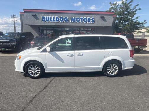 White Knuckle Clearcoat 2019 Dodge Grand Caravan SXT