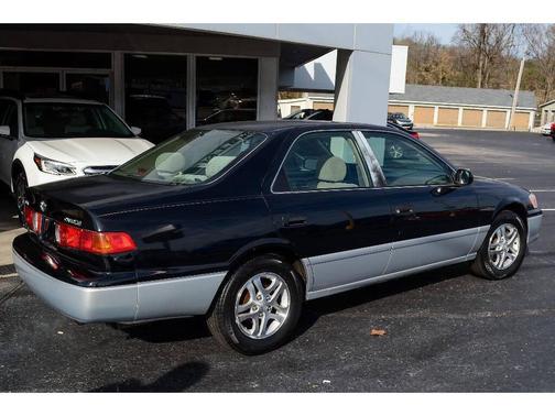 2000 Toyota Camry LE