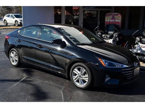 2020 Hyundai ELANTRA SEL