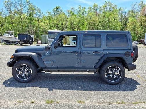 2025 Jeep Wrangler 4xe Sport