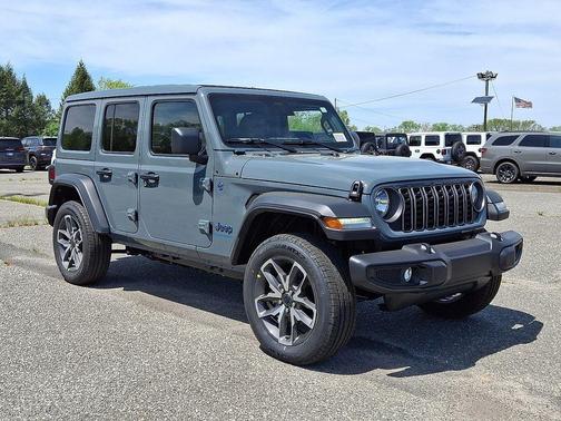 2025 Jeep Wrangler 4xe Sport