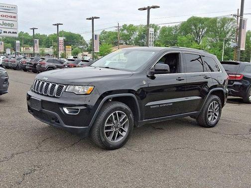 2020 Jeep Grand Cherokee Laredo