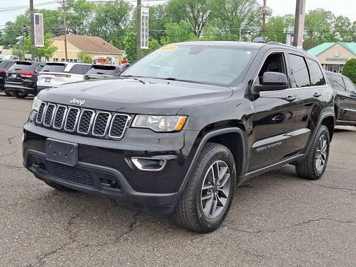 2020 Jeep Grand Cherokee Laredo