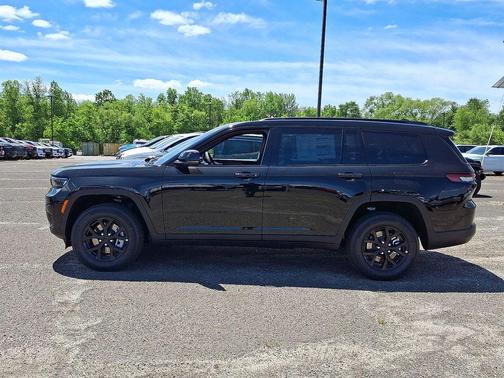 2025 Jeep Grand Cherokee L Laredo
