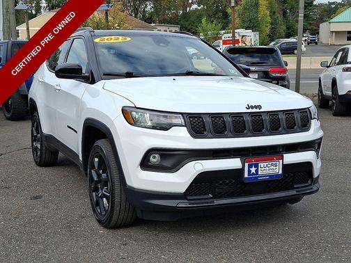2023 Jeep Compass Altitude