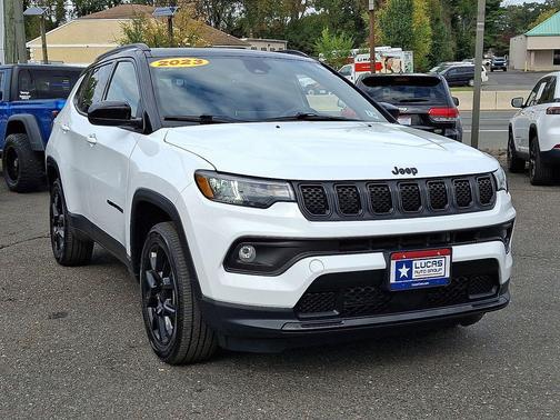 2023 Jeep Compass Altitude