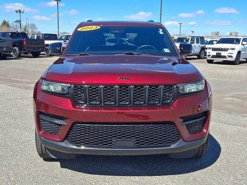 2023 Jeep Grand Cherokee Altitude