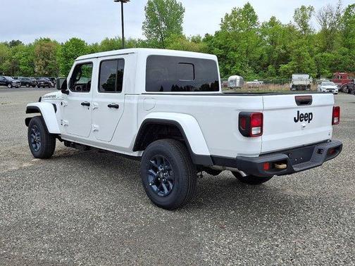 Bright White Clearcoat 2026 Jeep Gladiator 85th Anniversary Edition