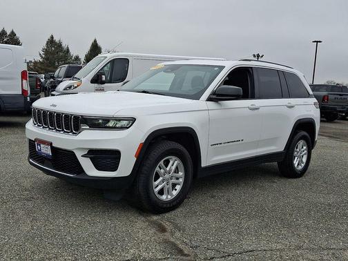 2023 Jeep Grand Cherokee Laredo