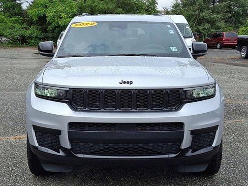 2022 Jeep Grand Cherokee L Laredo