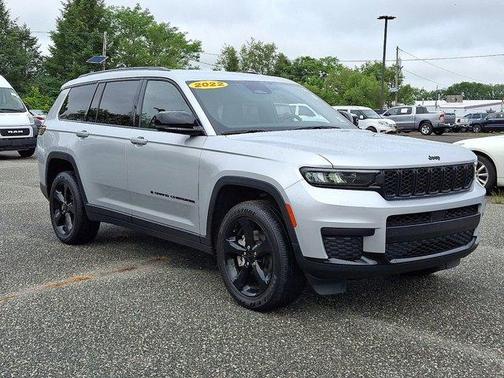 2022 Jeep Grand Cherokee L Laredo