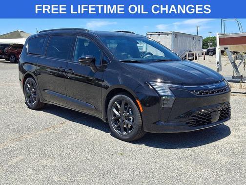 Diamond Black 2027 Chrysler Pacifica LIMITED
