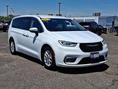 Bright White Clearcoat 2023 Chrysler Pacifica Touring-L