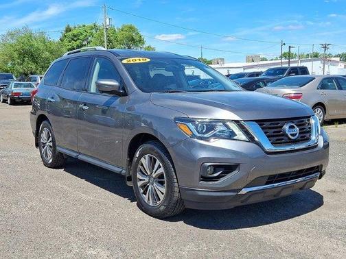 2019 Nissan Pathfinder SL