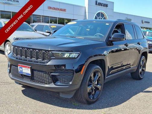 2024 Jeep Grand Cherokee Laredo