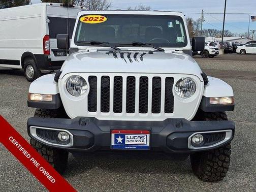 2022 Jeep Gladiator Sport