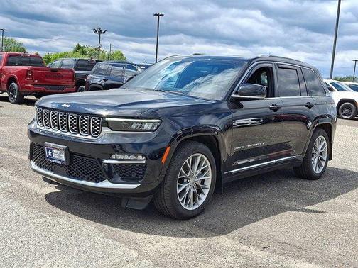 Diamond Black 2023 Jeep Grand Cherokee Summit