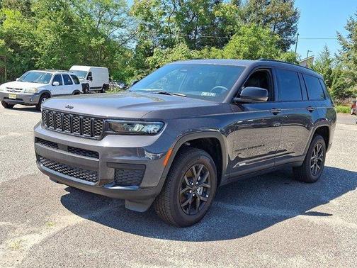 2025 Jeep Grand Cherokee L Laredo