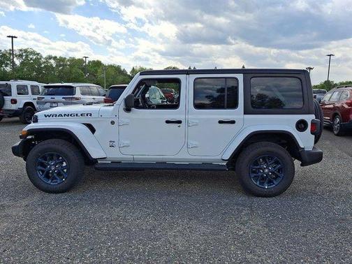 Bright White Clearcoat 2026 Jeep Wrangler Sport