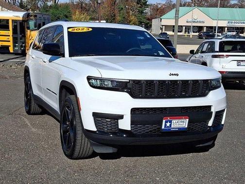 2023 Jeep Grand Cherokee L Laredo