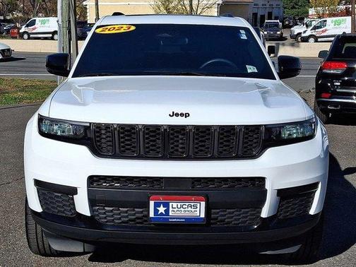 2023 Jeep Grand Cherokee L Laredo