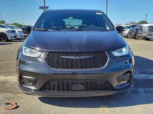 2023 Chrysler Pacifica Hybrid Limited