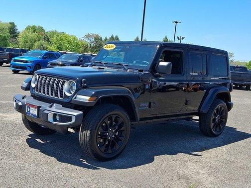 Black Clearcoat 2025 Jeep Wrangler 4xe Sahara