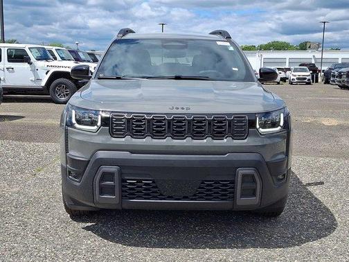Sting Gray Clearcoat 2026 Jeep Cherokee LAREDO/LIMITED