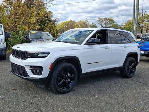 2023 Jeep Grand Cherokee Altitude