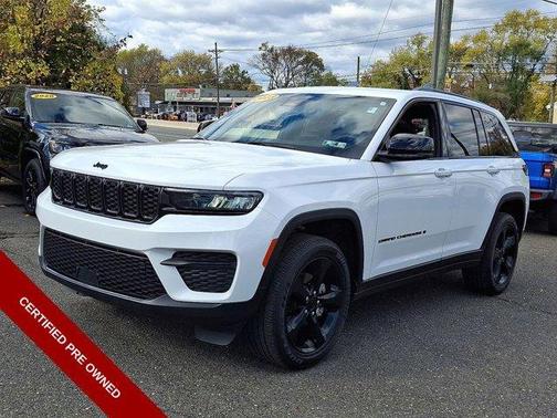 2023 Jeep Grand Cherokee Altitude