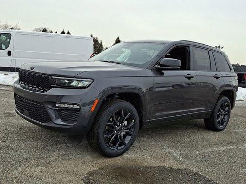 Metallic 2025 Jeep Grand Cherokee Limited