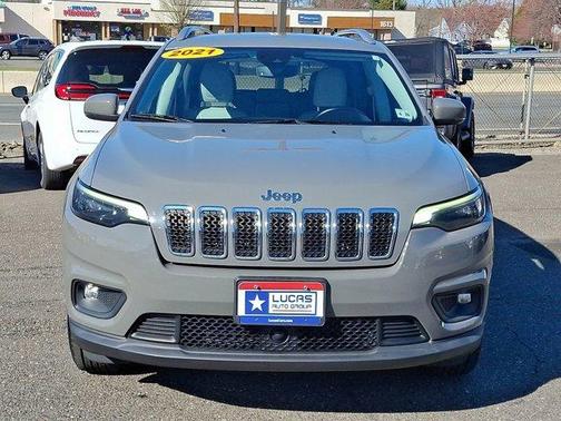 2021 Jeep Cherokee Latitude Lux