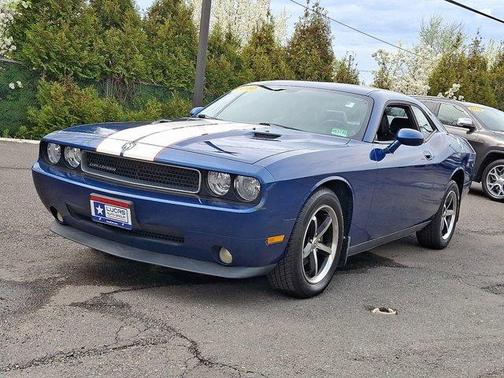 2010 Dodge Challenger SE