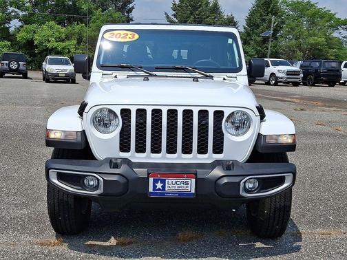 2023 Jeep Gladiator Sport