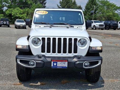 2023 Jeep Gladiator Sport