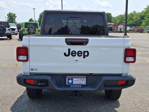 2023 Jeep Gladiator Sport