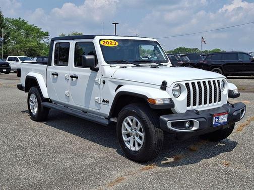 2023 Jeep Gladiator Sport