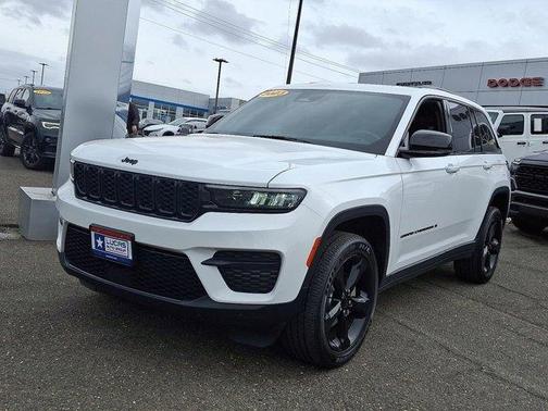2023 Jeep Grand Cherokee Altitude