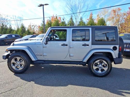 2018 Jeep Wrangler JK Unlimited Sahara