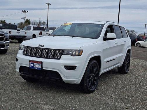 2022 Jeep Grand Cherokee WK Laredo