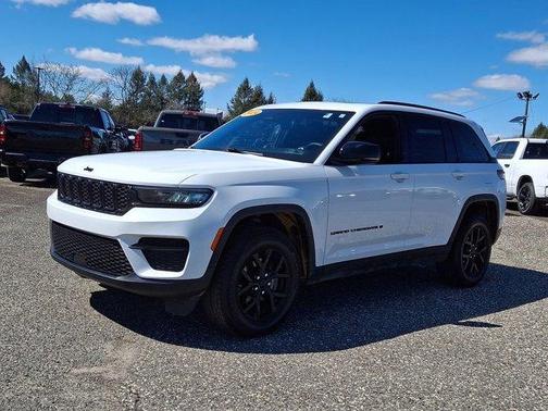 2024 Jeep Grand Cherokee Laredo