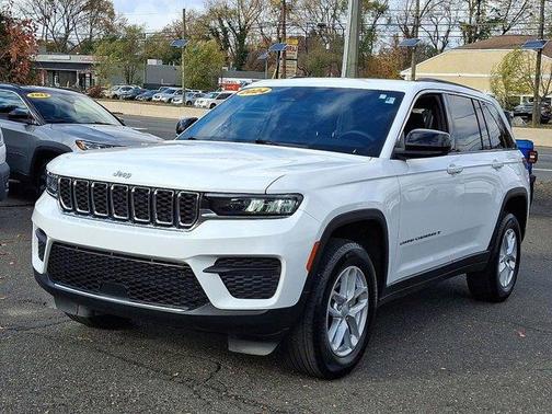 2024 Jeep Grand Cherokee Laredo X